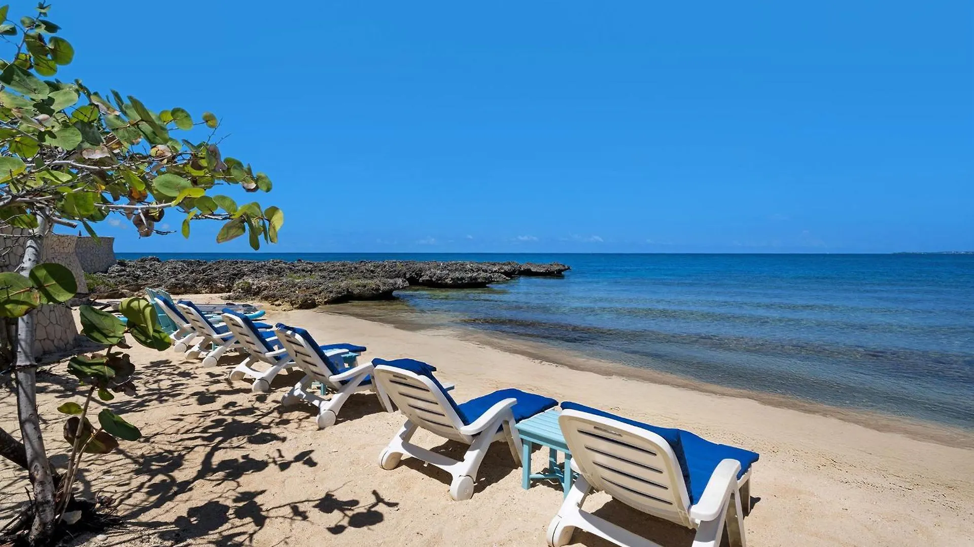 Ocean Cliff Hotel Negril Limited - Adults Only
